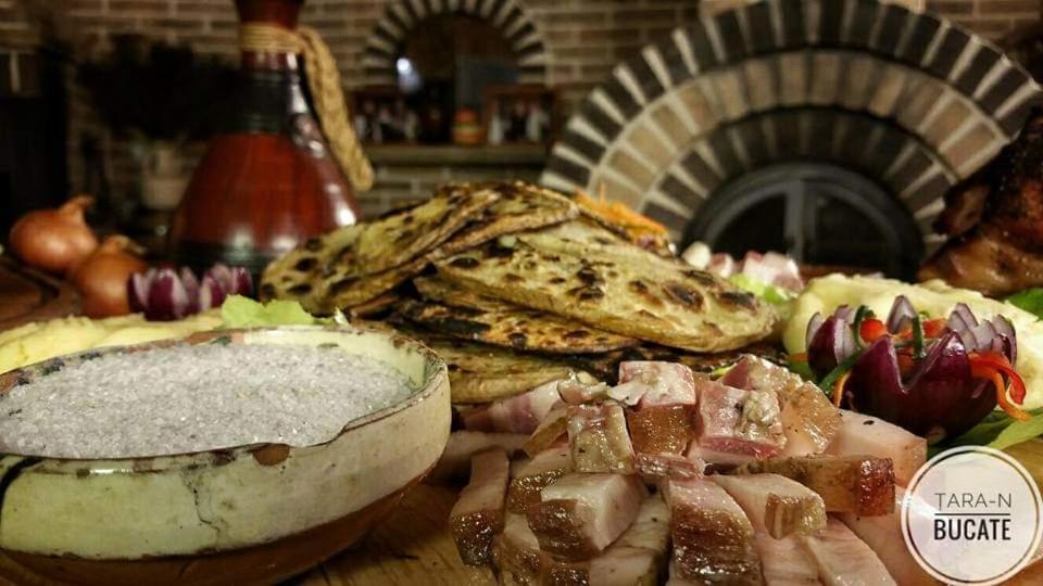 מלון פונדו מולדוביי Casa Baciu מראה חיצוני תמונה